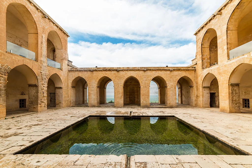 mardin-kasimiye-medresesi