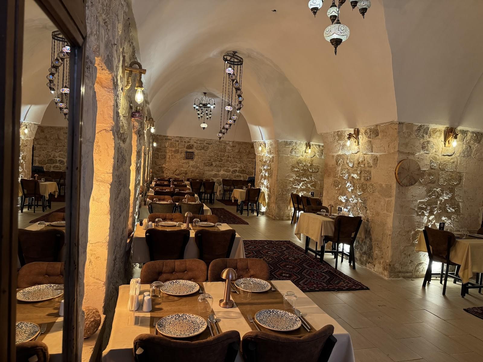 mardin-Marde-Restaurant-Sira-Gecesi